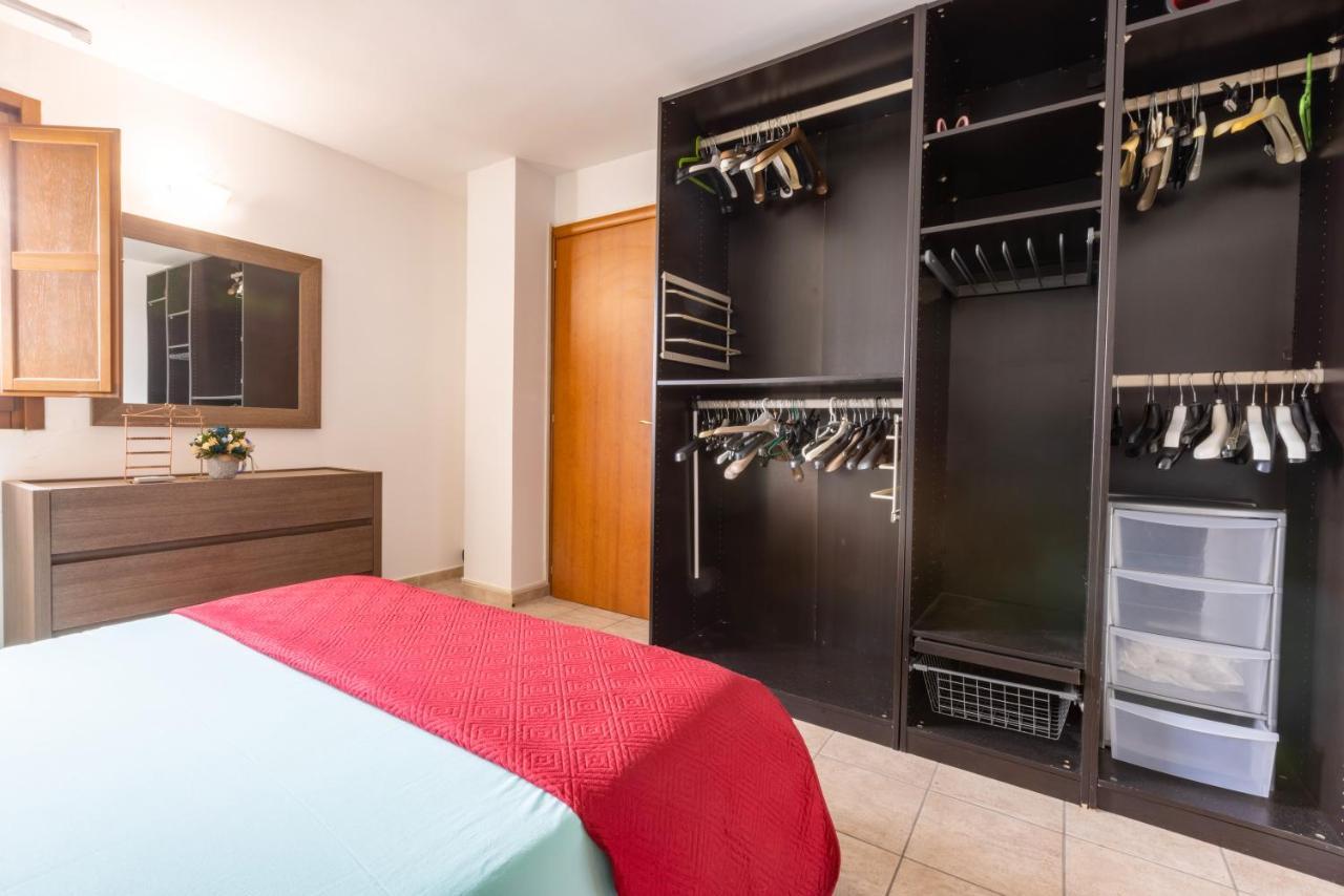 Lecce Colorful Flat With Terrace & Parking Apartment Екстериор снимка